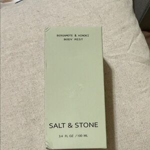 Salt & Stone Bergamot & Hinoki Body Mist - Sage Green